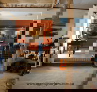 Magpie Springs gallery - Redcliffe Tourism
