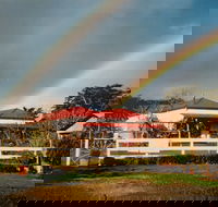 Stefani Hilltop Gallery - Redcliffe Tourism