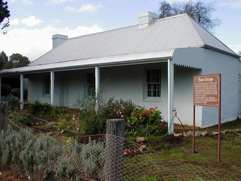 Elverd Cottage - Redcliffe Tourism 0