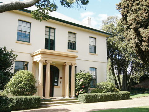 Franklin House - Redcliffe Tourism 0