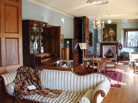 Franklin House - Redcliffe Tourism 1