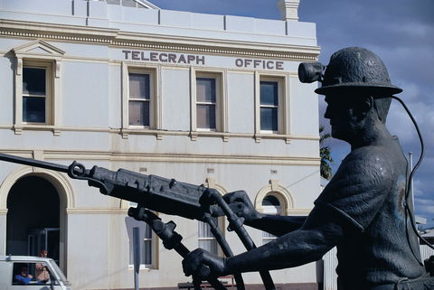 Miners Monument - Redcliffe Tourism 0