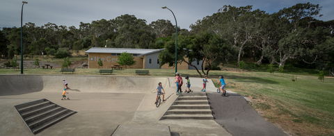 Yankalilla Lions Youth Park - Redcliffe Tourism 2