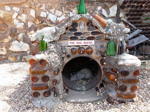 Bottle House And Mining Museum - Redcliffe Tourism 2