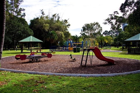 Cascade Gardens - Redcliffe Tourism 0