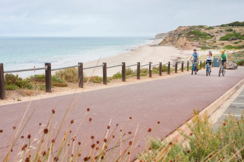 Coast To Vines Rail Trail - Redcliffe Tourism 0