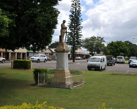 Miriam Vale War Memorial - Redcliffe Tourism 0