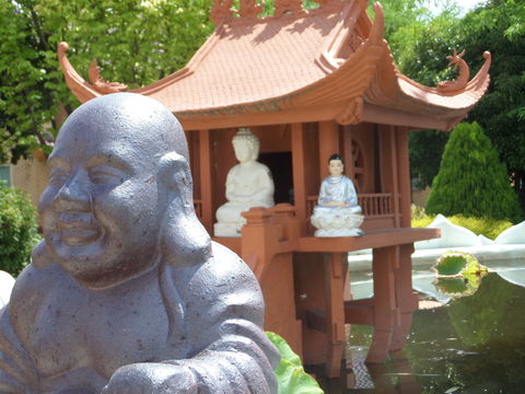 Sakyamuni Buddhist Centre/Van Hanh Monastery - Redcliffe Tourism 1