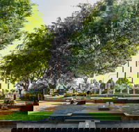 Sculpture Garden Campbelltown - Redcliffe Tourism