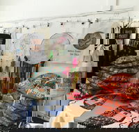 Sisters Under The Skin Local Art and Design Gallery Moree - Redcliffe Tourism