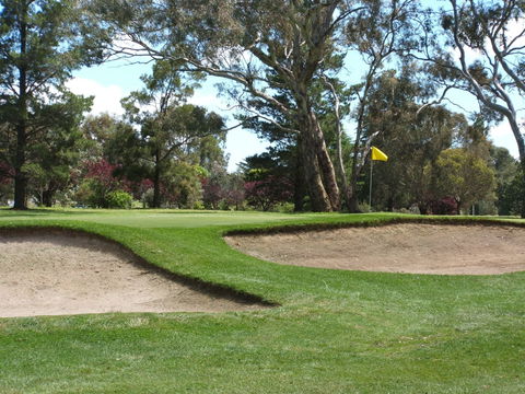 Bathurst Golf Club - Redcliffe Tourism 1
