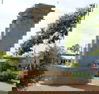 Charleville War Memorial - Redcliffe Tourism
