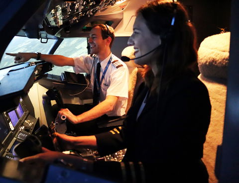 Flight Experience Sydney - Flight Simulations - Redcliffe Tourism 2