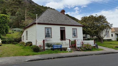 Joe Lyons Cottage - Redcliffe Tourism 0
