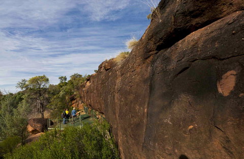 Mulgowan (Yappa) Aboriginal Art Site Walking Track - Redcliffe Tourism 0