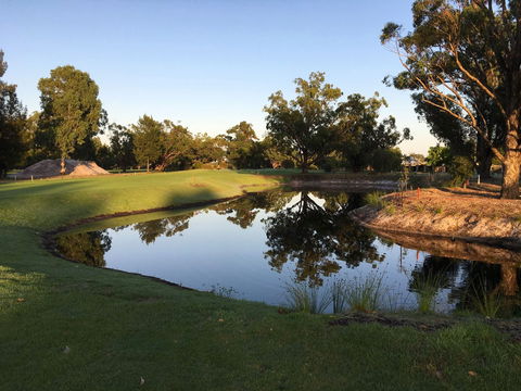 Pinjarra Golf Club - Redcliffe Tourism 0