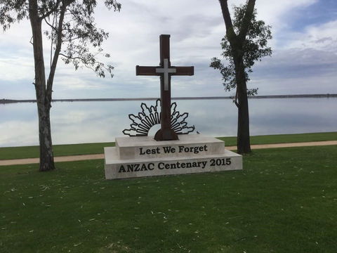 Anzac Centenary Cross - Redcliffe Tourism 0