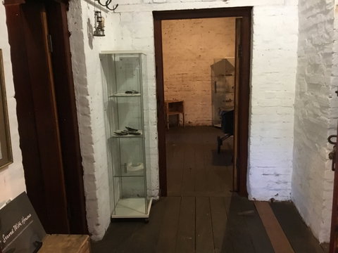 Bridgetown Police Station Museum 1880 - Redcliffe Tourism 2