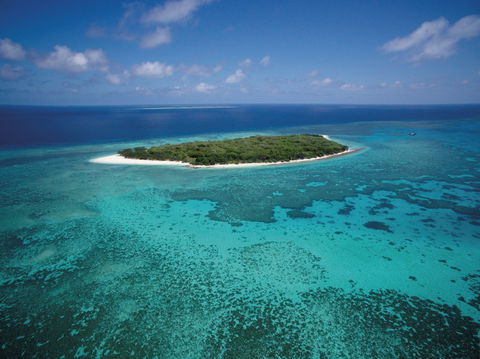 Capricornia Cays National Park - Redcliffe Tourism 0