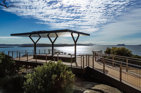 Convoy Walk And Lookout - Redcliffe Tourism 0