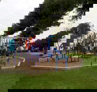 Kingscote Memorial Playground - Redcliffe Tourism