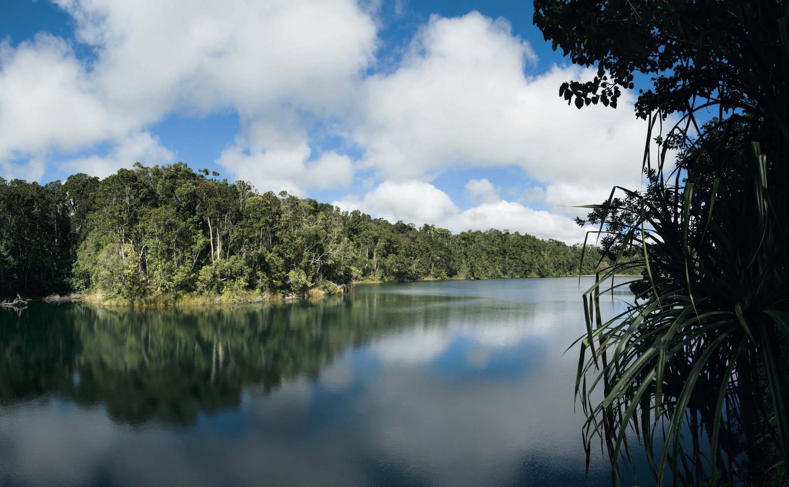 Lake Eacham QLD Redcliffe Tourism
