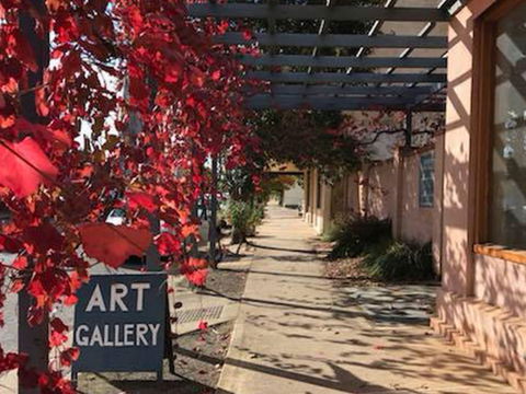 Riverton Light Gallery - Redcliffe Tourism 0