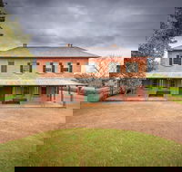 Rouse Hill Estate - Redcliffe Tourism