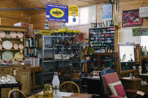 Bowning Antique Centre - Redcliffe Tourism 1