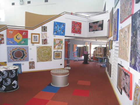 Burrunju Art Gallery - Redcliffe Tourism 2