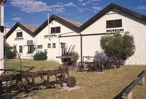 Esperance Museum - Redcliffe Tourism 0