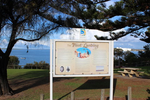 First Landing Site - Redcliffe Tourism 0