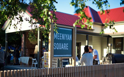 Meeniyan Square - Redcliffe Tourism 0