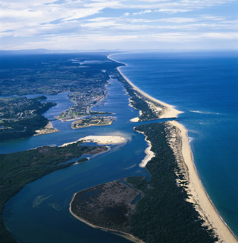 Ninety Mile Beach Marine National Park - Redcliffe Tourism 0