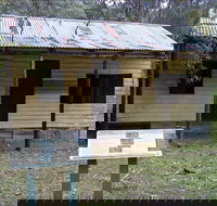 Scutts Hut - Redcliffe Tourism