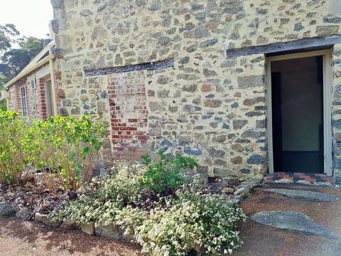 Strawberry Hill - Redcliffe Tourism 2