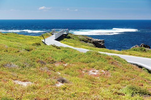 West End - Redcliffe Tourism 0
