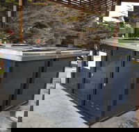 Whitemark Foreshore Picnic Area - Redcliffe Tourism