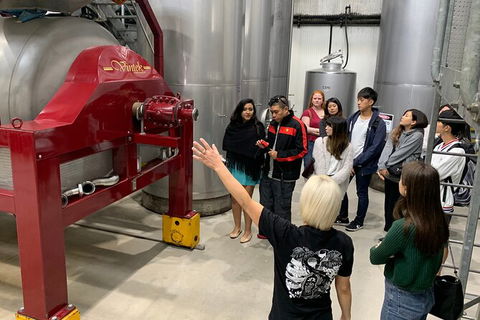 Hunter Valley Small Group Wine, Gin, Cheese & Chocolate Tour - Redcliffe Tourism 9
