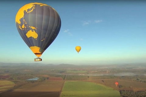 Hot Air Ballooning Tour From Cairns - Redcliffe Tourism 3
