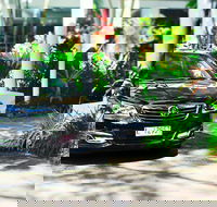 Airport Transfer - Cairns Airport To City - Redcliffe Tourism
