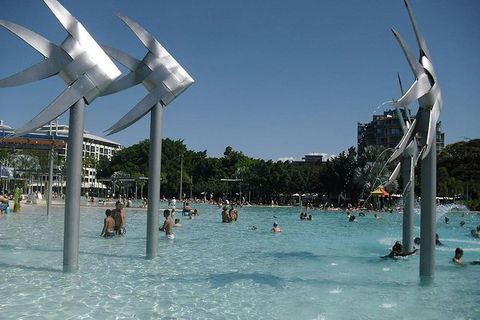 Airport Transfer - Cairns Airport To City - Redcliffe Tourism 4