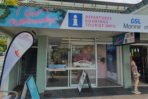Reef & Whitehaven Landing - Redcliffe Tourism 3