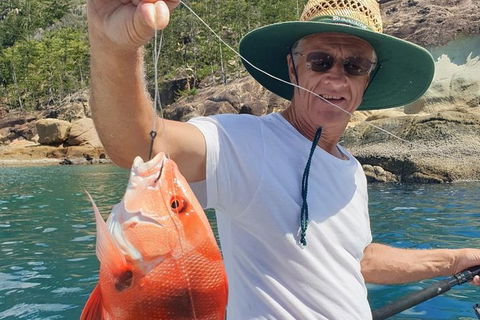 Full Day Fishing Charter Airlie Beach Whitsundays - Redcliffe Tourism 4