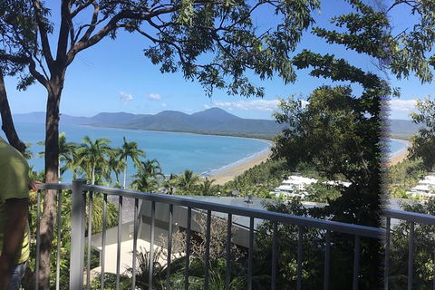 IMAX Private Transfer 7 Guests Cairns Airport To Hotels In Port Douglas - Redcliffe Tourism 4