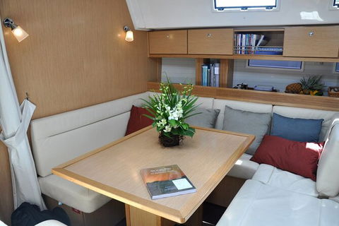 Sailing Curlew Escape On Moreton Bay - Redcliffe Tourism 14