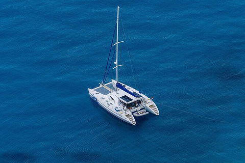 Bareboat Hire - Indigo 5 Night Hire - Redcliffe Tourism 1