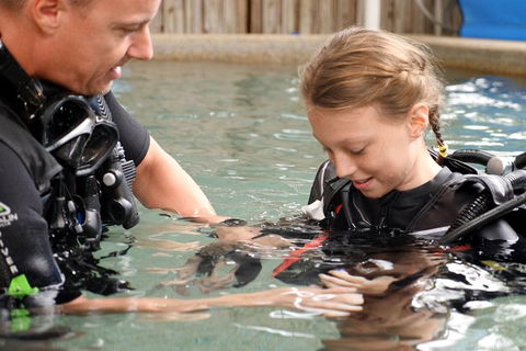 Scuba Kids- Padi Bubblemaker Course - Redcliffe Tourism 1