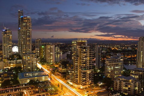 Departure Private Transfers From Gold Coast City To Gold Coast Airport OOL - Redcliffe Tourism 4
