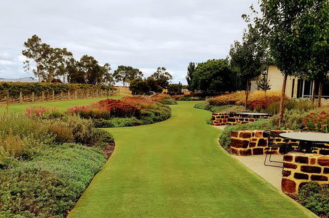 Private Wine Tour - Redcliffe Tourism 7